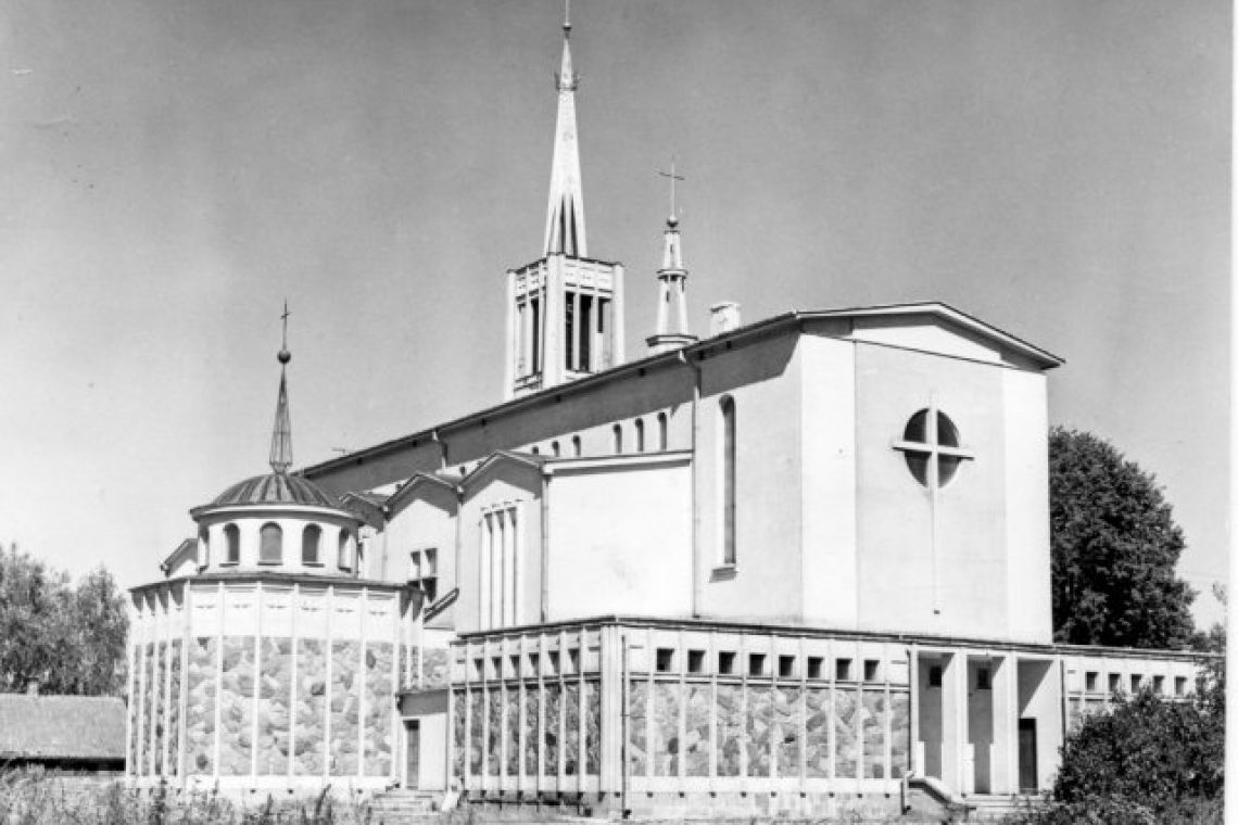 Krótka historia kościoła w uroczystość poświęcenia świątyni
